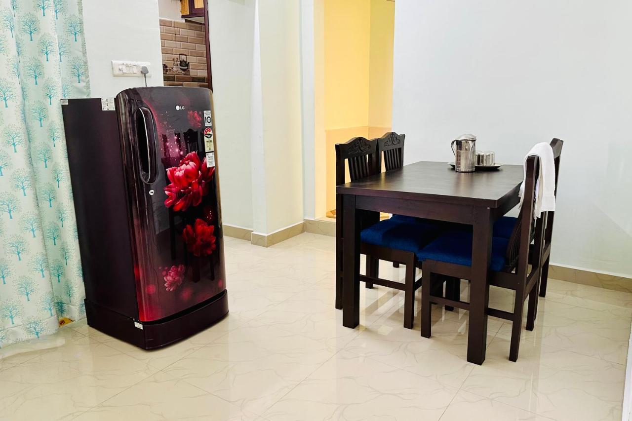 Truelife - Family Suites - Ps4 Veg Restaurant, On Way To Balaji Temple - 2Bhk Ac Apartments - Coffee Tea Milk - Super Fast Wifi, Kitchen, Smart Tv, Parking - Easy Access To Airport, Railway Station And To All Temples - Top Service With Lots Of Love Tirupati Exterior foto
